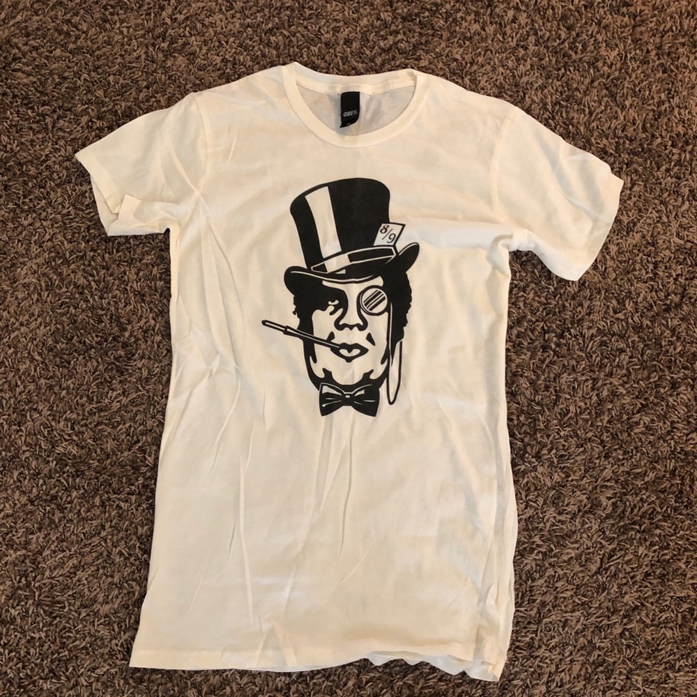Obey women’s shirt